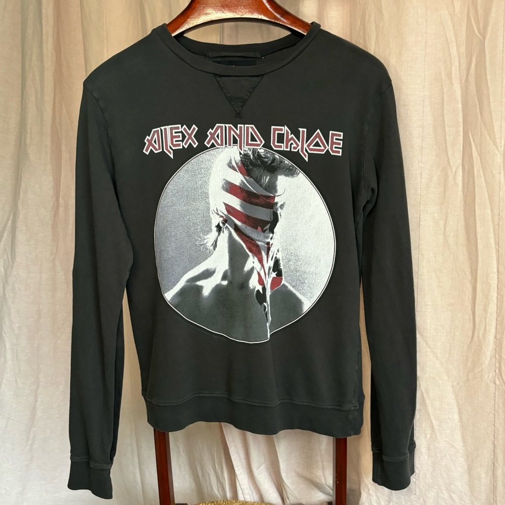 ALEX AND CHLOE: Bowie Sweatshirt Size M